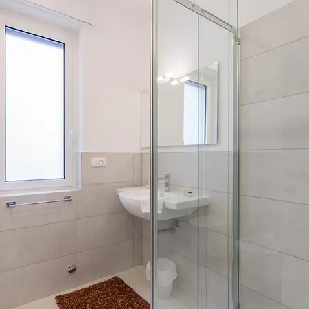 Casa Esedra - 3 Parcheggio Privato Alassio